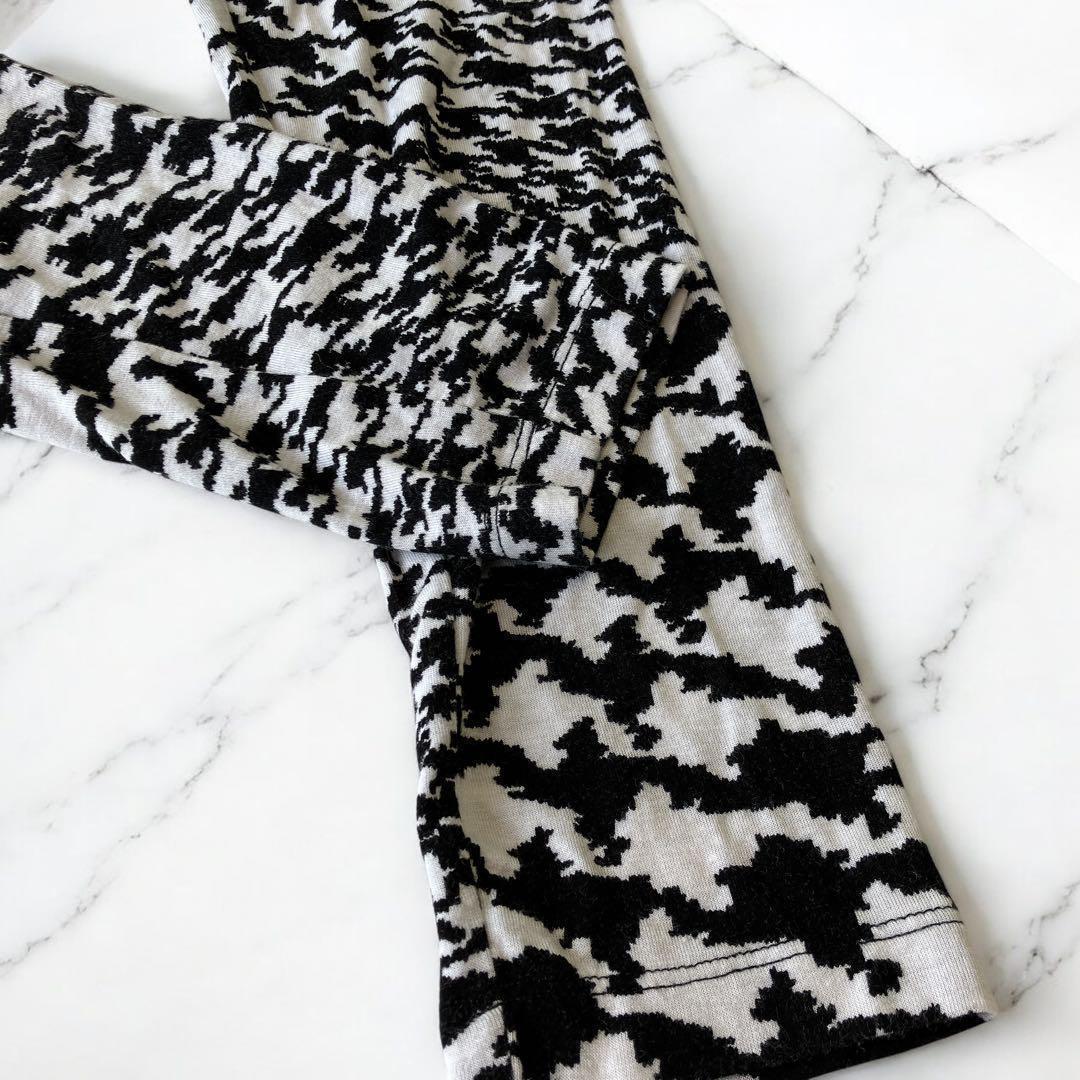 ALEXANDER MQUEEN レギンス　総柄　パンツボトムス　アレキサンダー