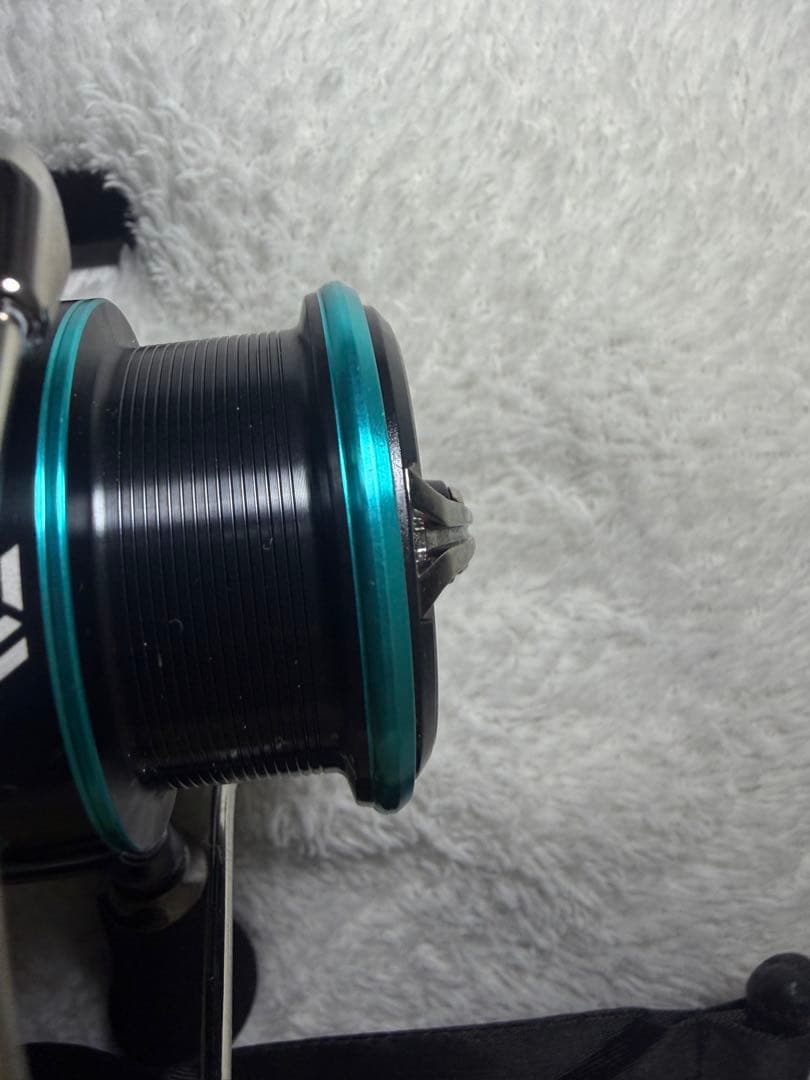 美品　ダイワ23エメラルダスRX FC LT 2500S OH済みフルベアリング