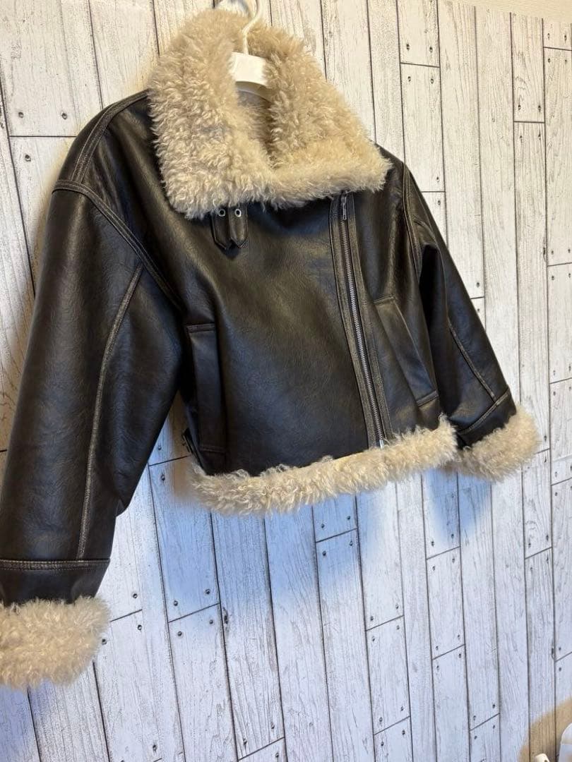 MURUA アンイーブンショートフェイクムートンジャケット ブラウン