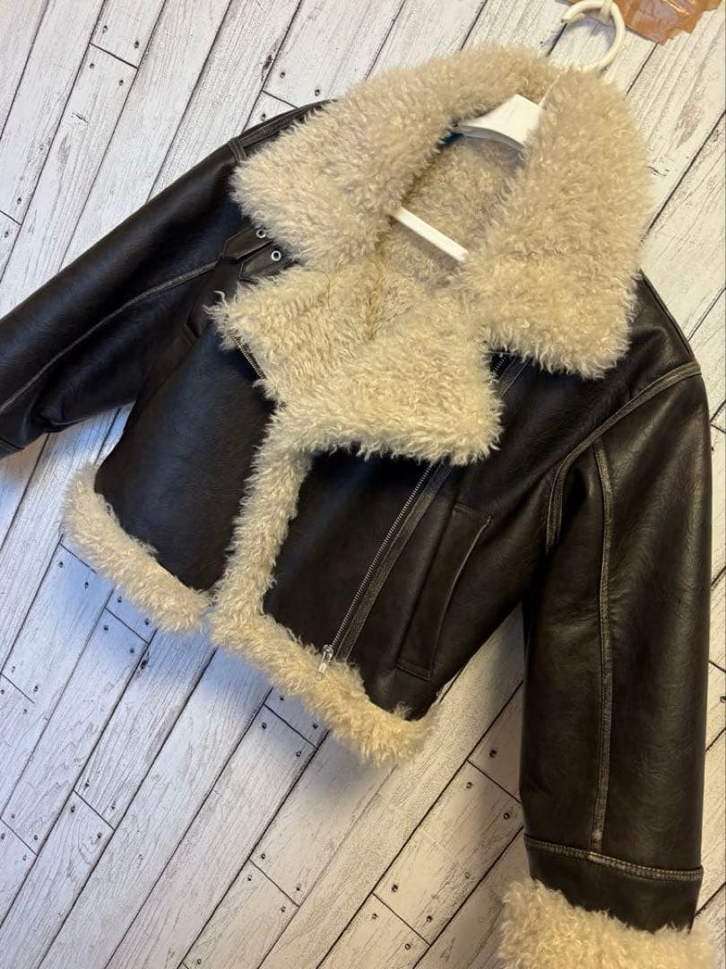 MURUA アンイーブンショートフェイクムートンジャケット ブラウン