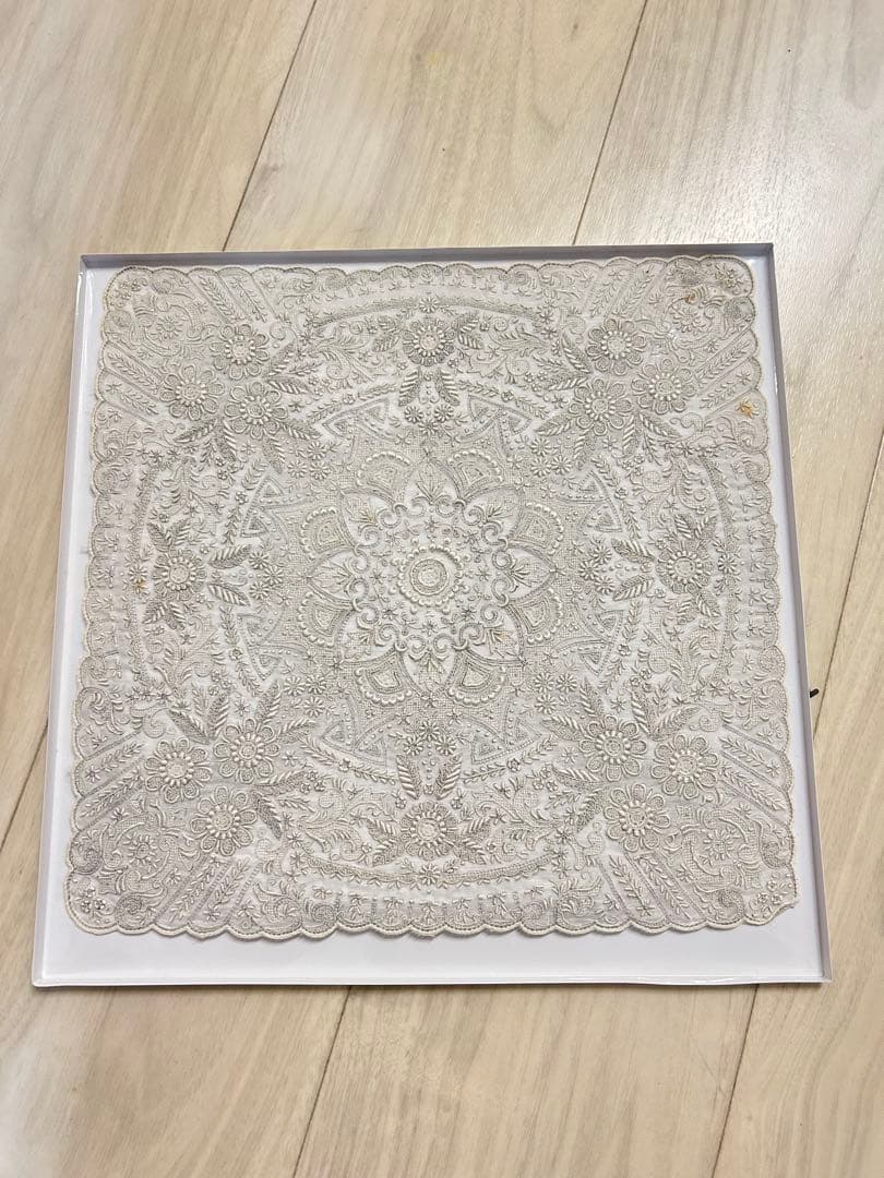 未使用　SHANTOU CHINA 白金刺繍ハンカチ　スワトウ 汕頭 2つ