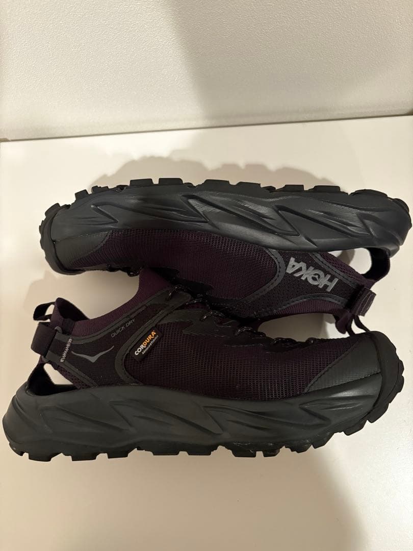 ホカオネオネ　HOKA ストラップサンダル　ホパラ2