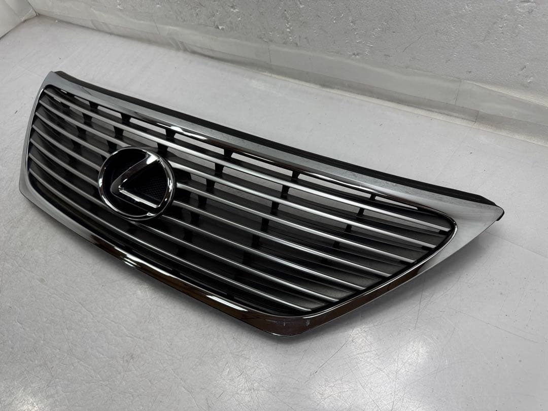 レクサスLS USF40 USF4純正 ラジエータグリル 53100-50190