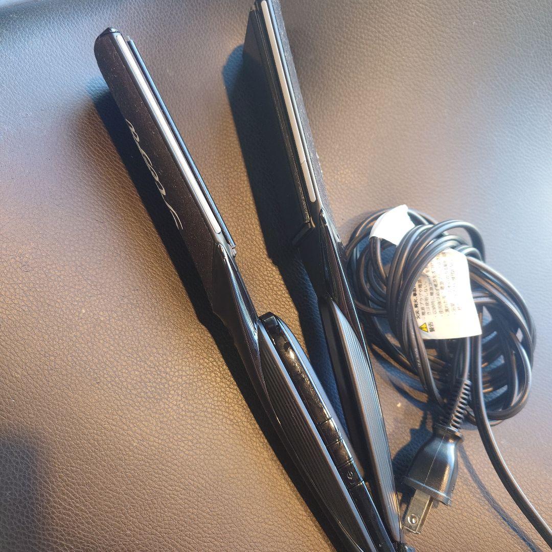 m*e様 ReFa パワーストレートアイロン プロ 　ブラック　2025年製