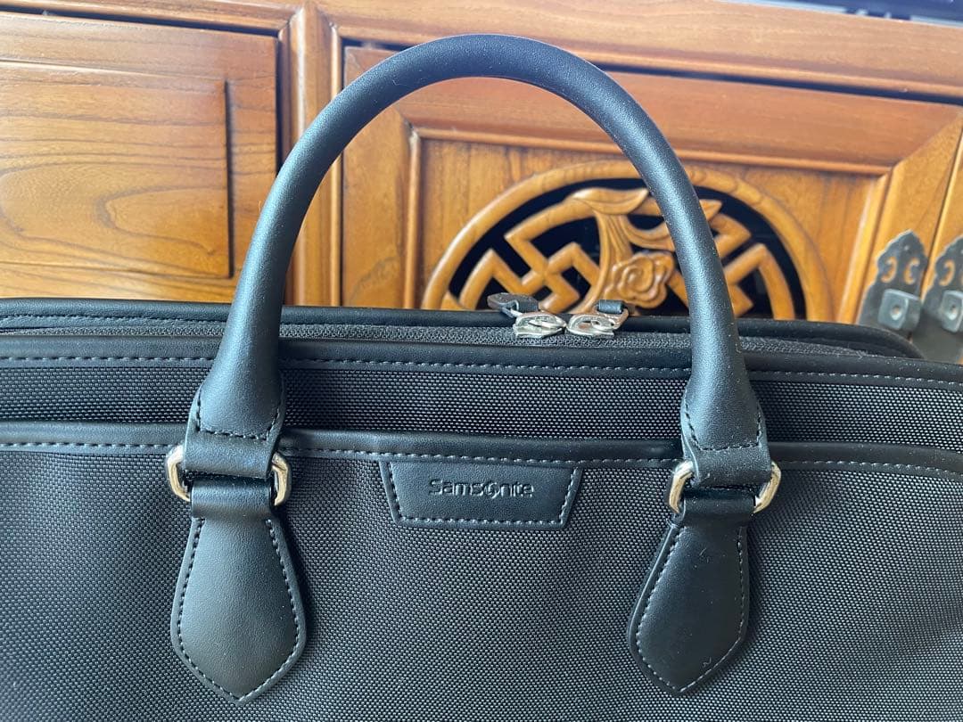 ほぼ未使用品　samsonite ビジネスバック
