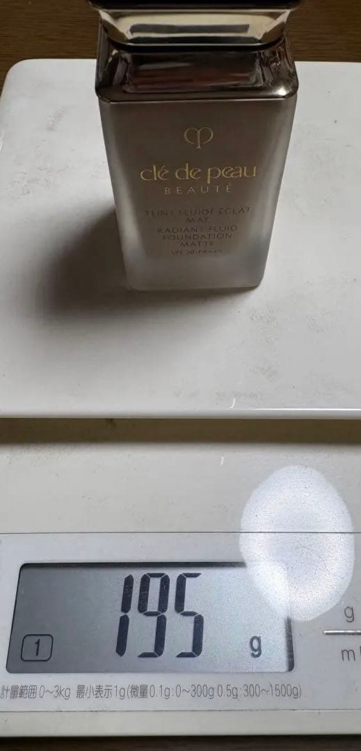 クレ・ド・ポー ボーテ タンフリュイドエクラ マット オークル 10