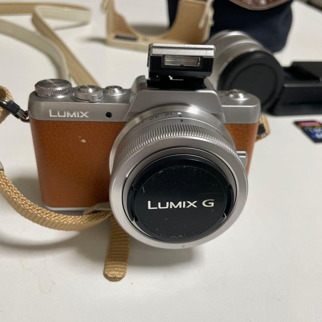 LUMIX G ダブルレンズ　ブラウンDMC-GF7