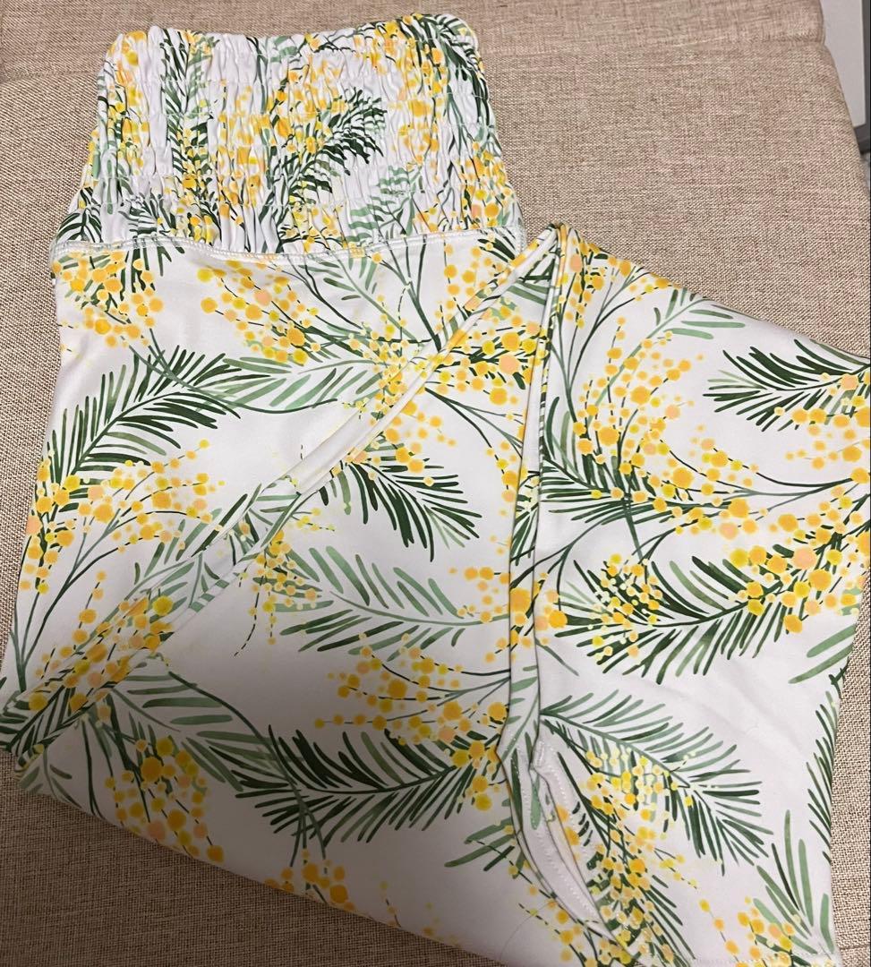 新品未使用　【SUKALA】スプリングフラワーシャーリングレギンス(L/ミモザ)