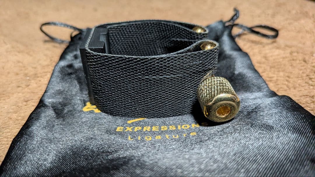 エディ・ダニエルズ エクスプレッションズ カーボンリガチャー バスクラリネット用