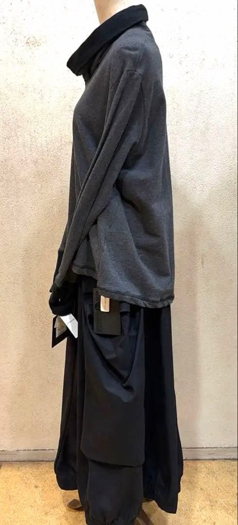 モユル　萌　MOYURU 新品　カットソー　Free GLAY×BLACK