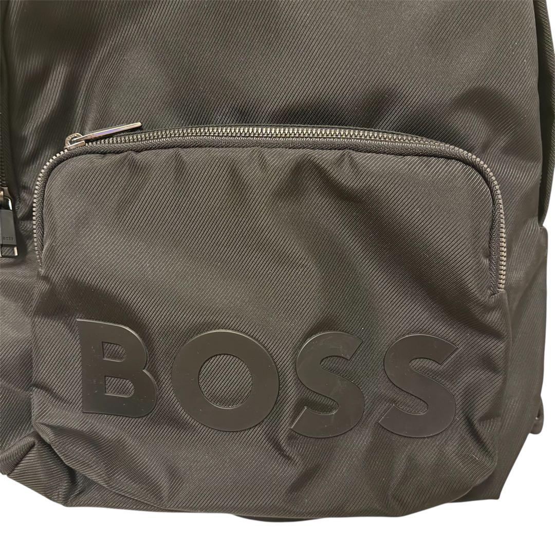 BOSSロゴ リサイクルマテリアル バックパック　黒