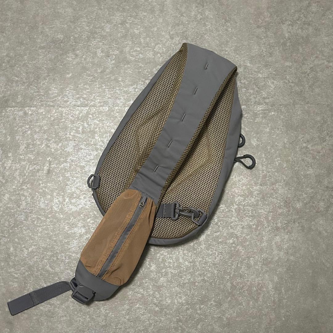 バッグ mschf RHOMBUS POCKET SLING BAG_BLUE GREY