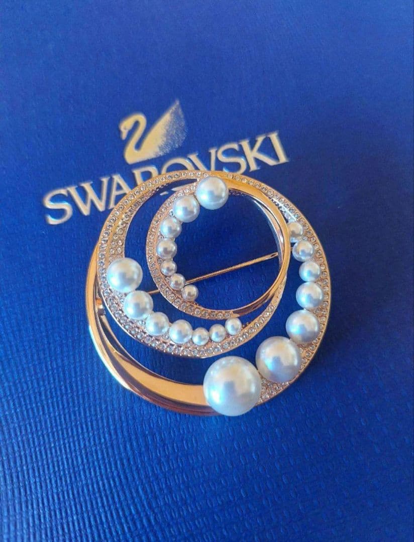 SWAROVSKI Fundamental パール ブローチ スワロフスキー