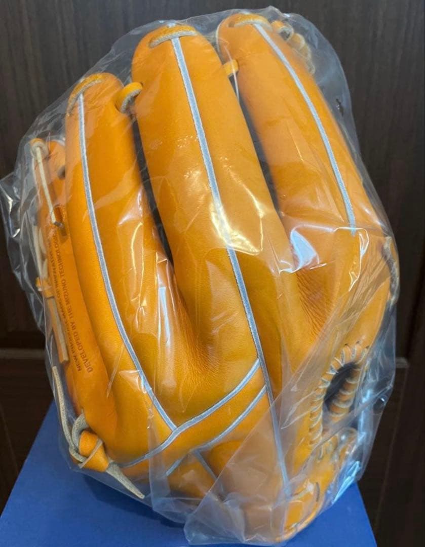 硬式用ワールドウィン復刻版 赤カップ 原辰徳モデル 新品未使用タグ付