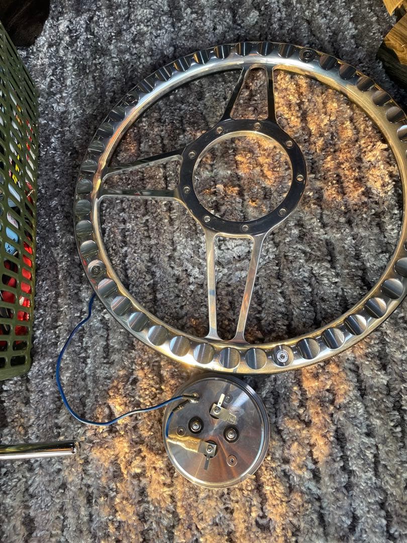 d*k様 3スポーク ステアリング 本体 ビレットハンドル