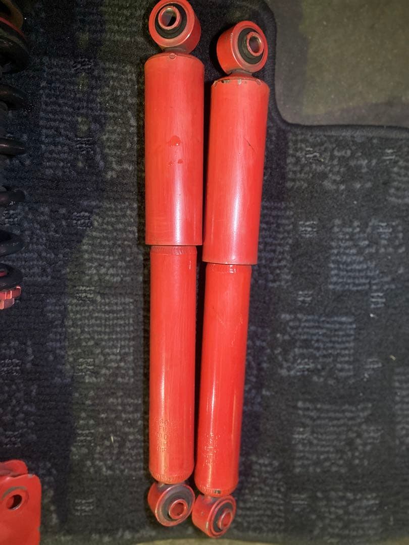 た*し様 赤いショックアブソーバーセット 524-101-6600M