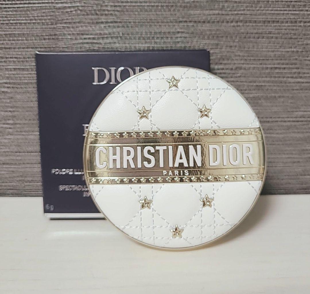 【新品】DIOR ディオールスキンフォーエヴァーグロウルミナイザー 001