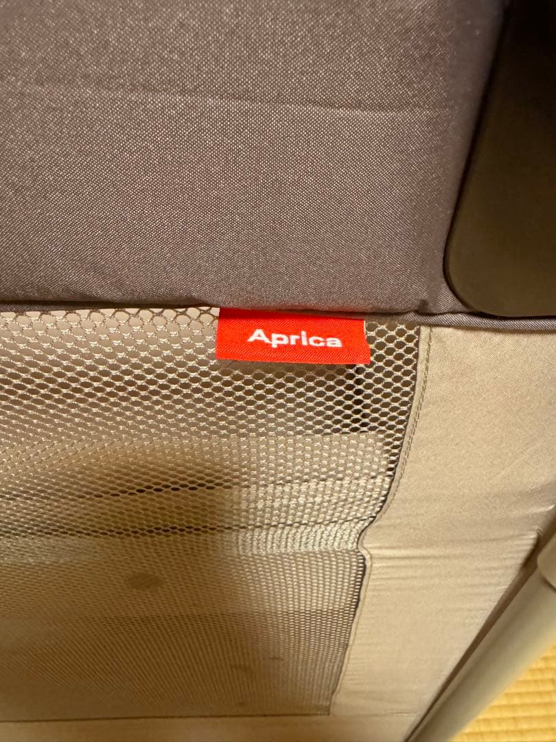 アップリカ ベビーベッド ココネル エアー　敷き布団付き