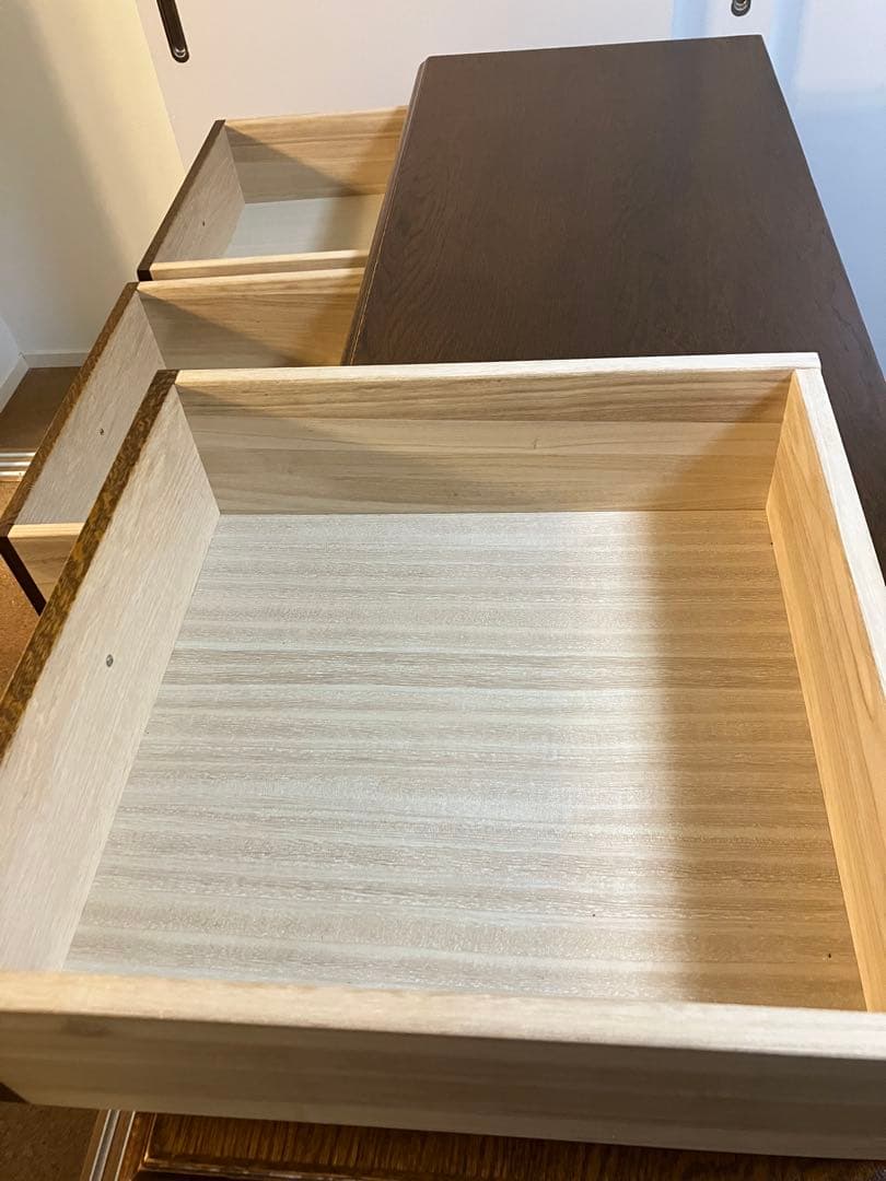 電*子様 MITSUKOSHIの高級家具Bruggeのオーク材 4段９杯チェスト