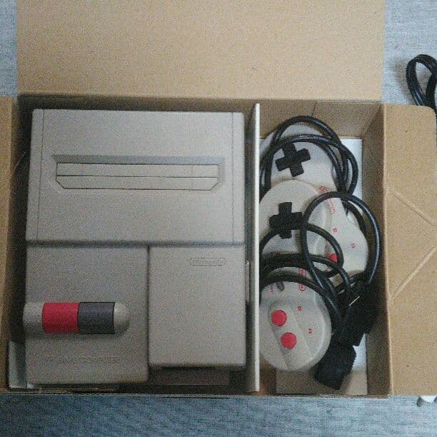 ニューファミコン　本体セット