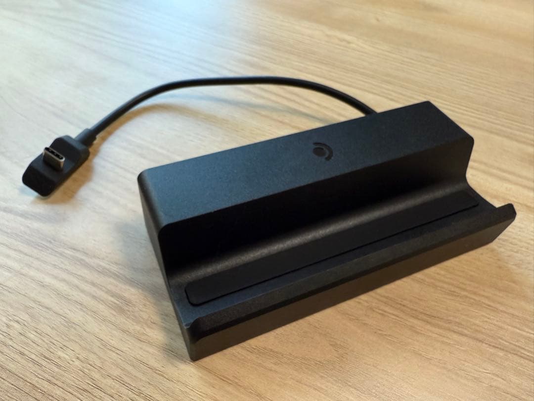 新品同様Steam Deck Dock 純正 Valve スチームデック ドック