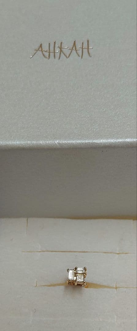 ✨現行品✨　AHKAHアーカーモザイクリュール ピアスk18　Au750