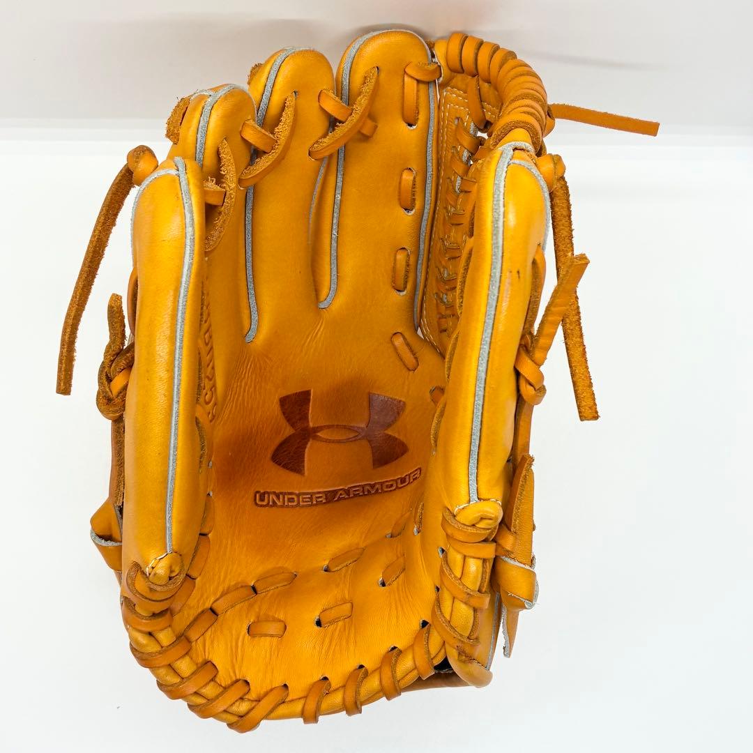 アンダーアーマー グローブ ジュニア オールラウンド用 左投げ QBB0259