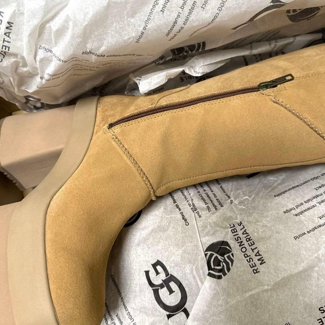 UGG ロングブーツ　New Heights Platform Xtra