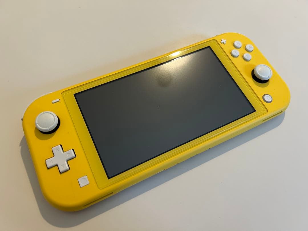 Nintendo Switch Lite イエロー (本体のみ、動作確認済み)