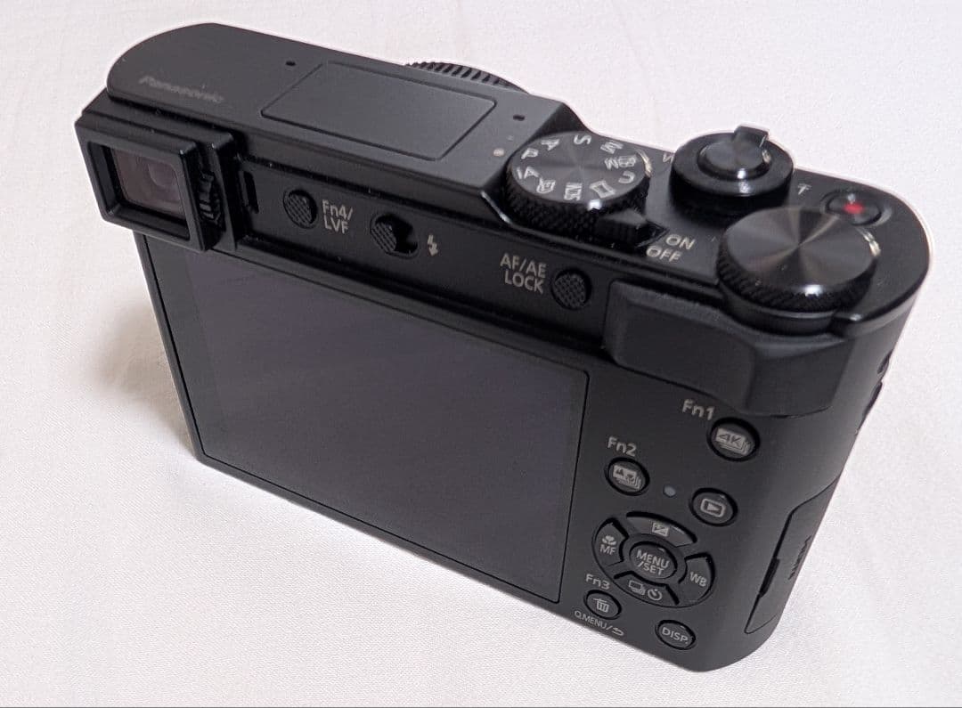 デジタルカメラ Panasonic LUMIX DC-TX2