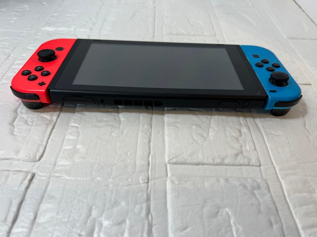 Nintendo Switch 本体 青/赤　HAC001
