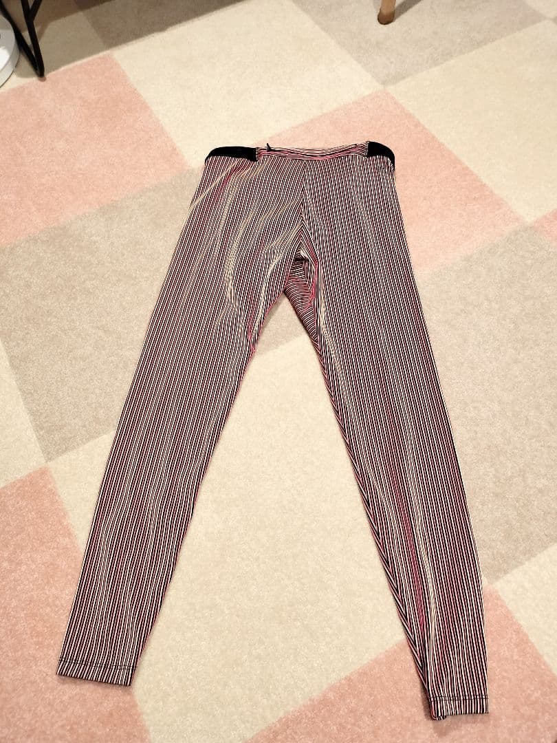 ナイキ　エアロスイフト　タイツ