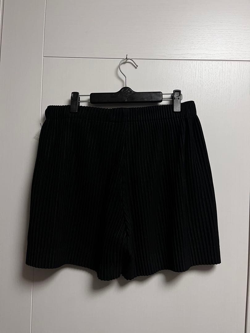 HOMME PLISSE ISSEY MIYAKE ショートパンツ ブラック