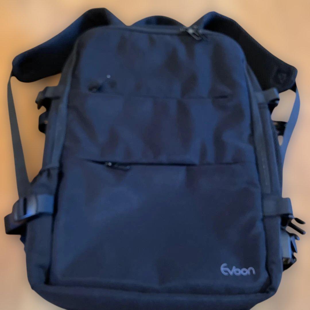 Evoon マルチビジネスリュックTSAロック付き　　　　　16の機能搭載