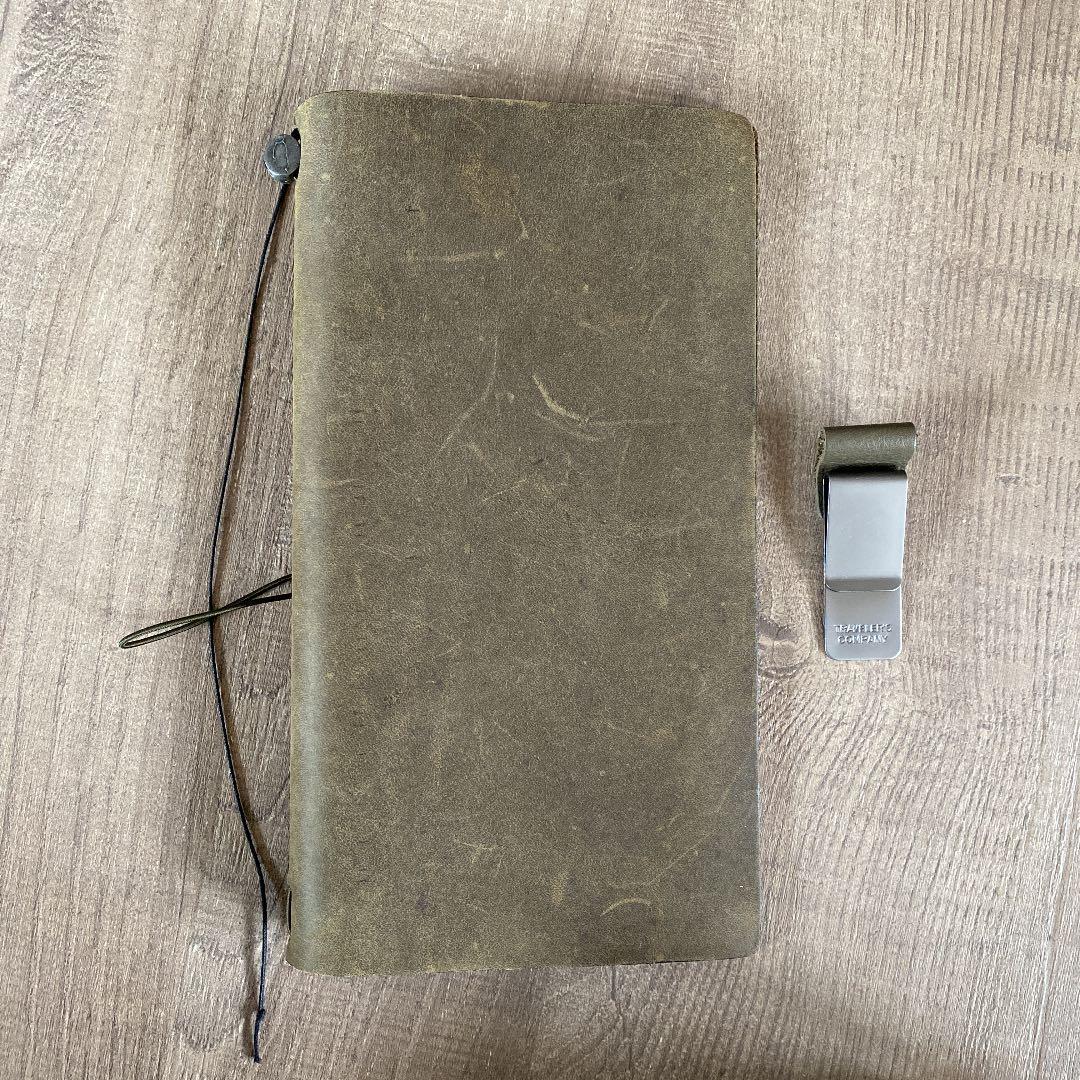 トラベラーズノート　限定オリーブエディション　ペンホルダー