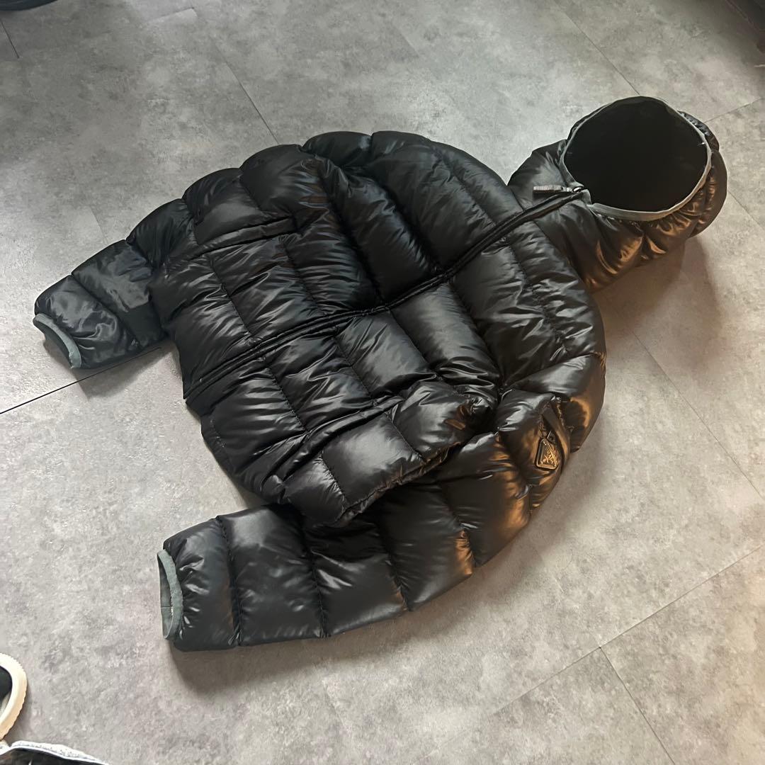 【⭐️超希少⭐️】PRADA プラダ　ダウンジャケット　黒　ブラック　M