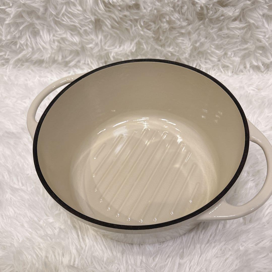 【新品未使用】バーミキュラ オーブンポットラウンド22 鍋