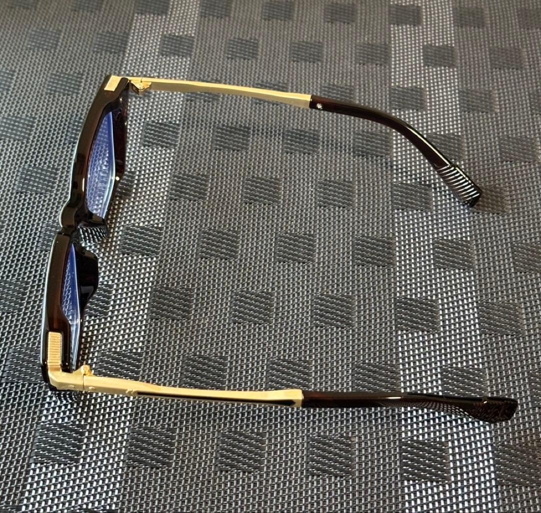 ファッション　メガネ　度なし　スクエアフレーム 未来　カジュアル　イケメン