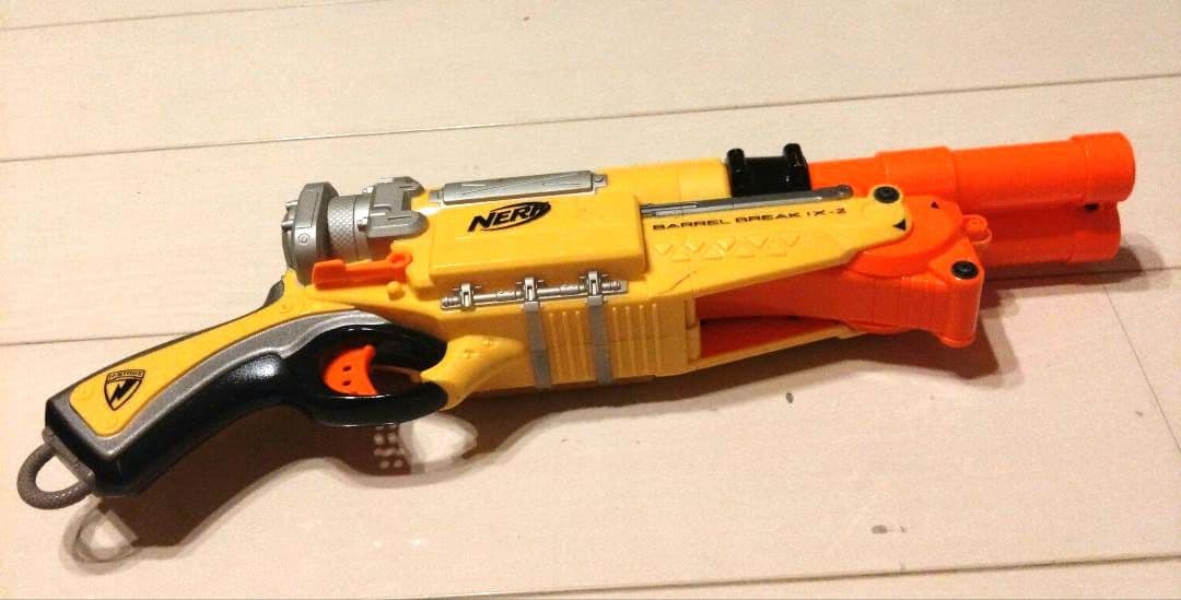 Nerf Zombie Strike トイガン オレンジ/イエロー