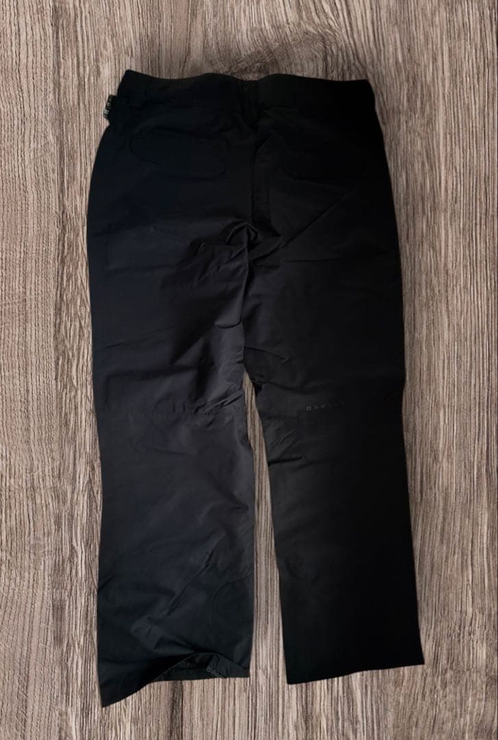 Oakley ブラック スノーボードパンツ