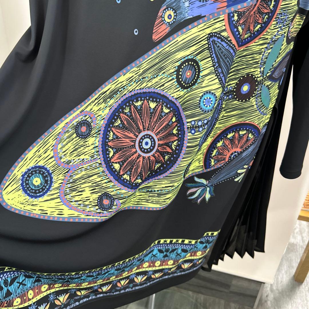 長袖チュニック 抽象模様 黒