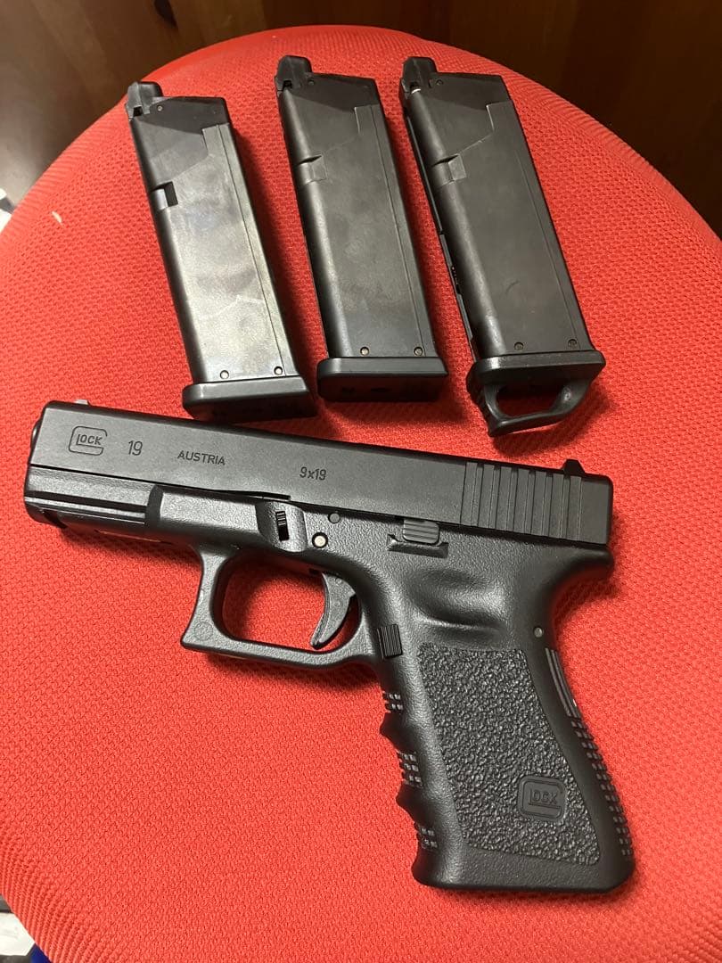 【東京マルイ】限界値！Glock19 3本マガジン付き【使用頻度小】