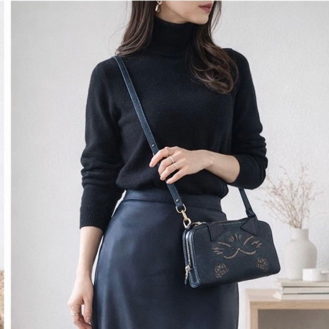 WACHIFIELDわらいねこお財布ポシェット 黒　 わちふぃーるど ダヤン