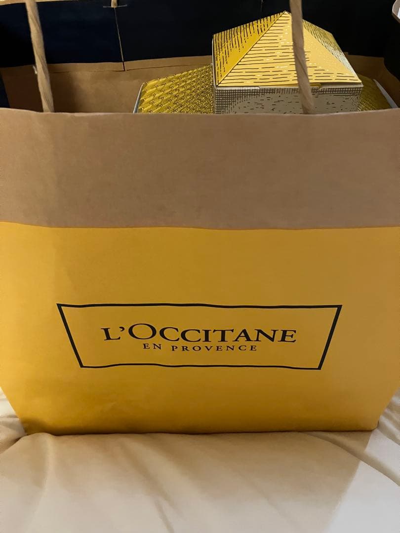 L'Occitane プレミアムアドベントカレンダー 2025