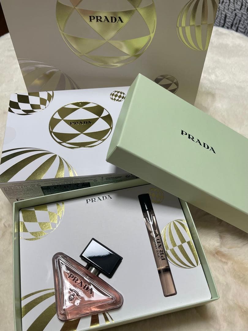 PRADA 香水セット ギフトボックス
