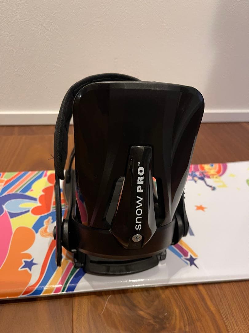 子供用　スノーボード板　115㎝　LISKY ビンディングセット