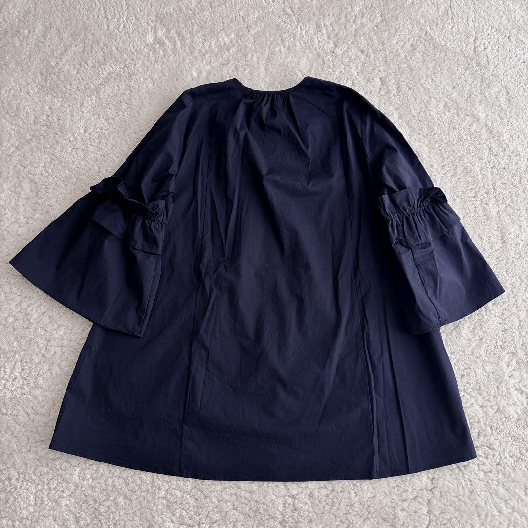daiソーノ　フローイングフリルチュニックブラウス　ネイビー　パール