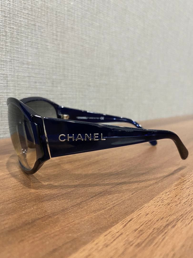 【CHANEL】シャネル　ネイビー スポーツサングラス