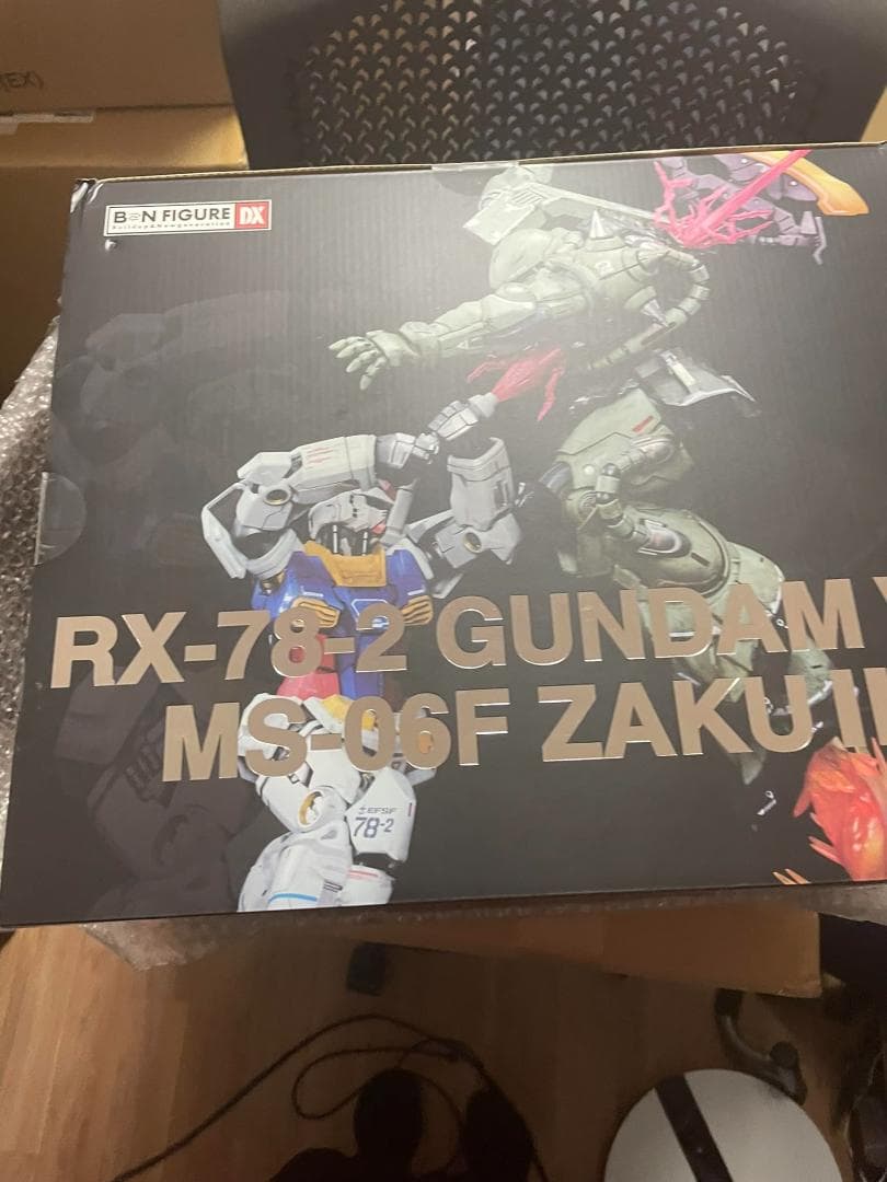 BN FIGURE DX RX-78-2 ガンダム VS MS-06F