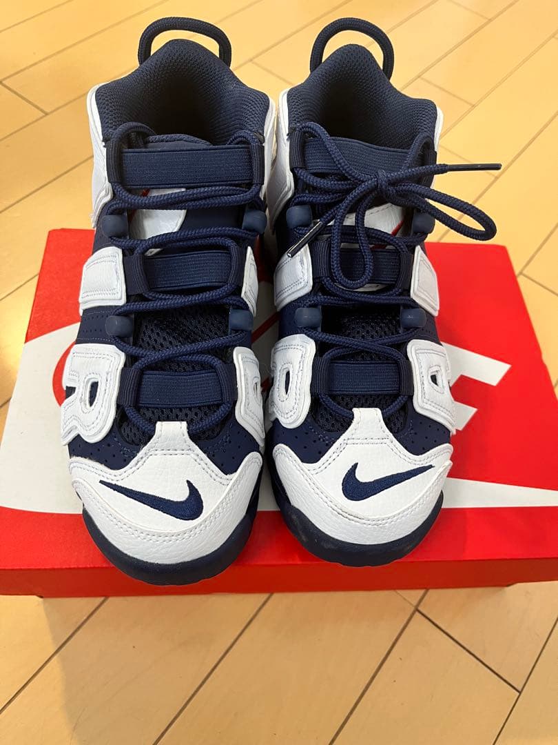 NIKE キッズスニーカー　エアモアアップテンポオリンピック22.5センチ